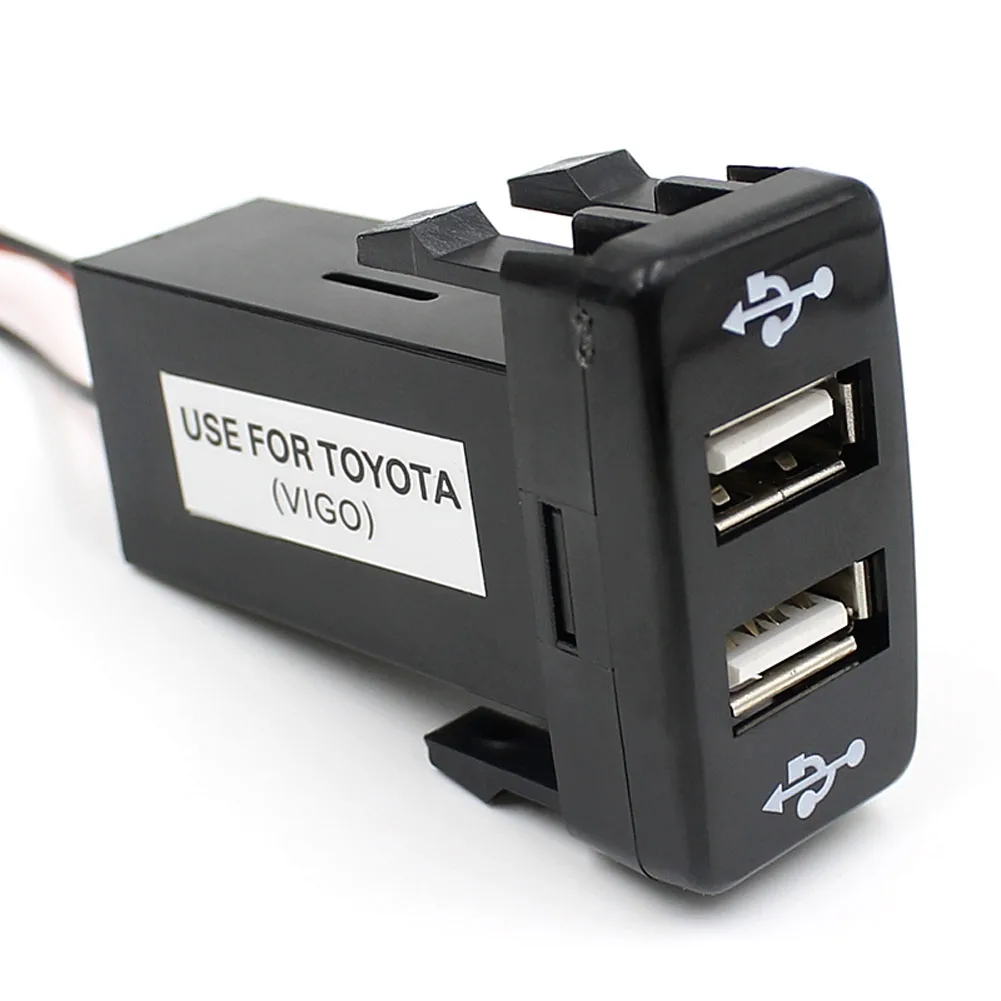 Автомобильное зарядное устройство 5V 2.1A с двумя usb портами для быстрой зарядки