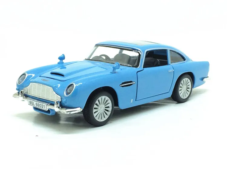 Высокая имитация автомобиля DB5 007 1:32 Сплав откатные автомобили 4 открытые двери