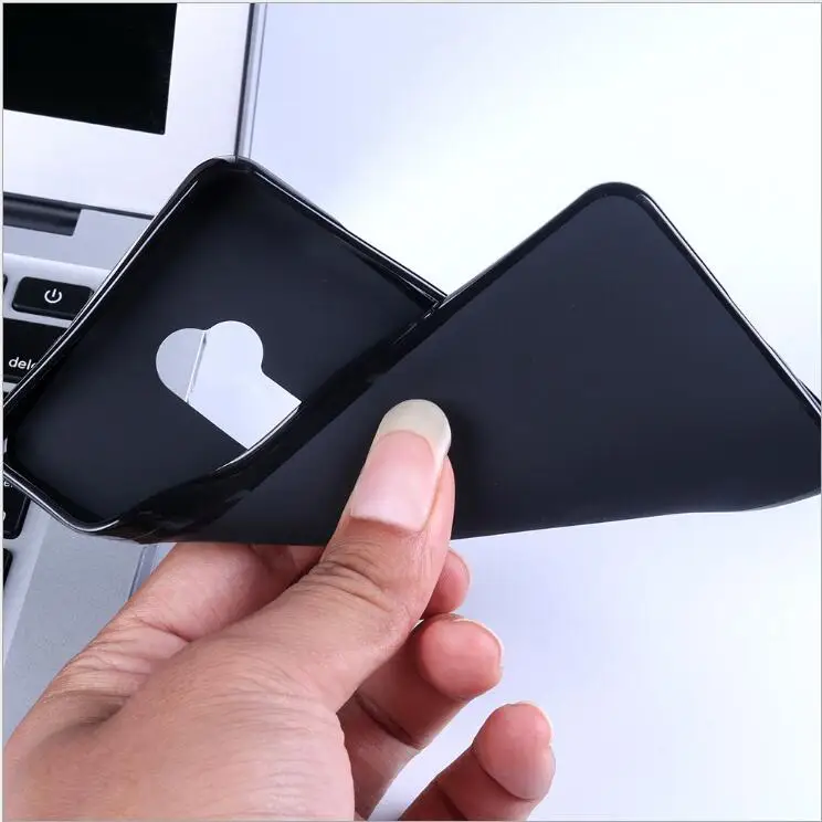 Тонкий мягкий ТПУ чехол для UMIDIGI Z2 Gel противоскользящий чехол-накладка Pro