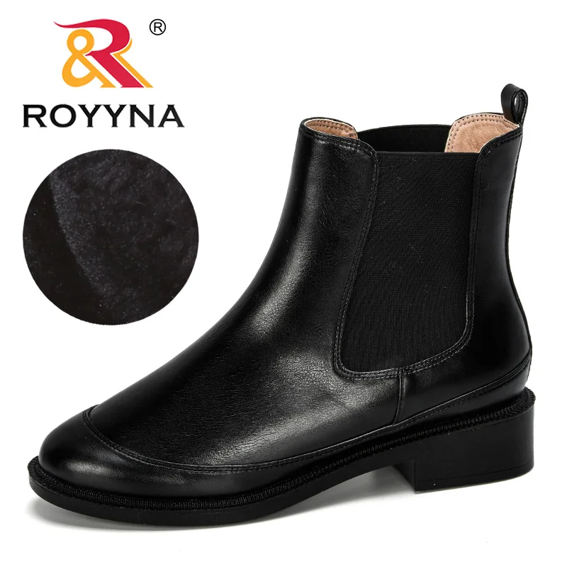ROYYNA/Новинка года; модные стильные женские Ботильоны на каблуке; размеры 36-41; модные офисные кожаные ботинки; уличная зимняя обувь; Feminimo - Цвет: Черный
