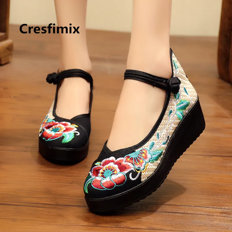 

Cresfimix Chaussures Pour Femmes Women Cute Sweet Buckle Strap Dance Shoes Anti Skid Embroidery Shoes Lady Black Shoes B3577b