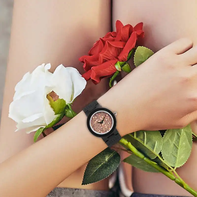 

Ladies Crystal Sequin Blink Flake Glitter Ebony Wood Watch Analog Clock Women Luxury Gifts Black Genuine Leather Reloj de madera