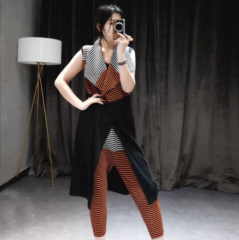 Высокое качество Miyake Fold лето полосатый жилет+ узкие брюки модный костюм из двух предметов брюки костюм