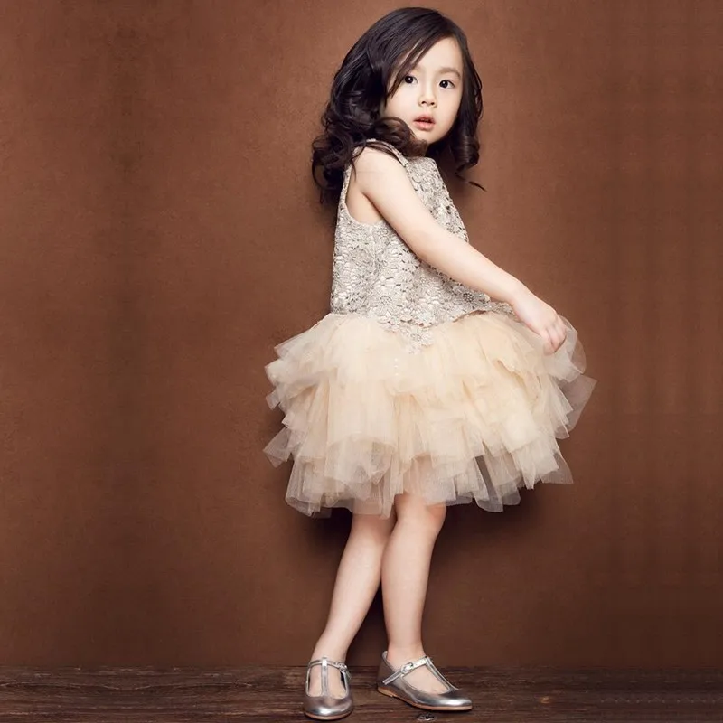 Элегантное короткое платье с цветочным узором для девочек на свадьбу кружевное