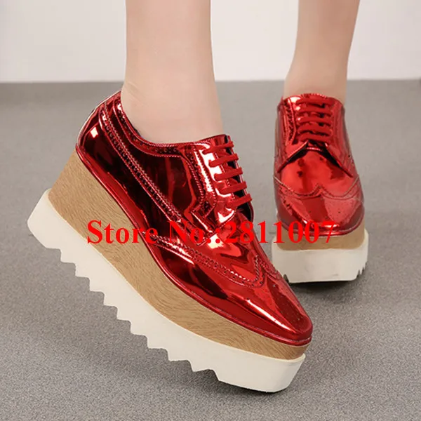 Sapatos Mulher Женская металлизированной кожи лазерной Цветочные вырезами Для женщин