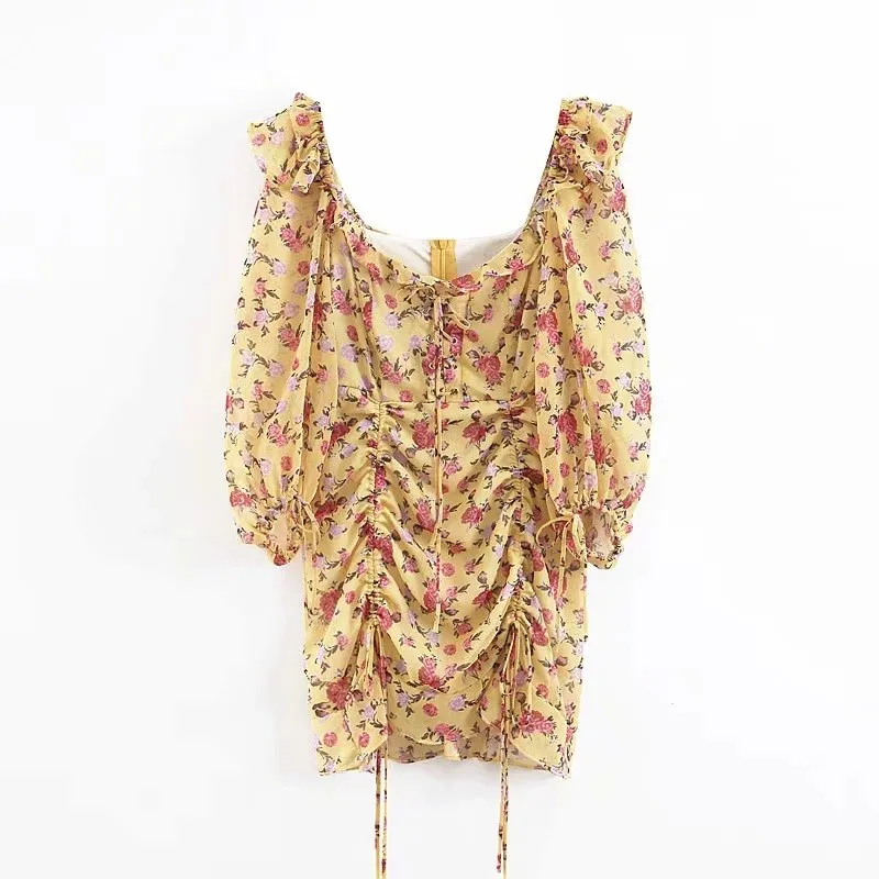 Летнее женское открытое мини платье праздничное с квадратным вырезом и рукавами фонариками богемное