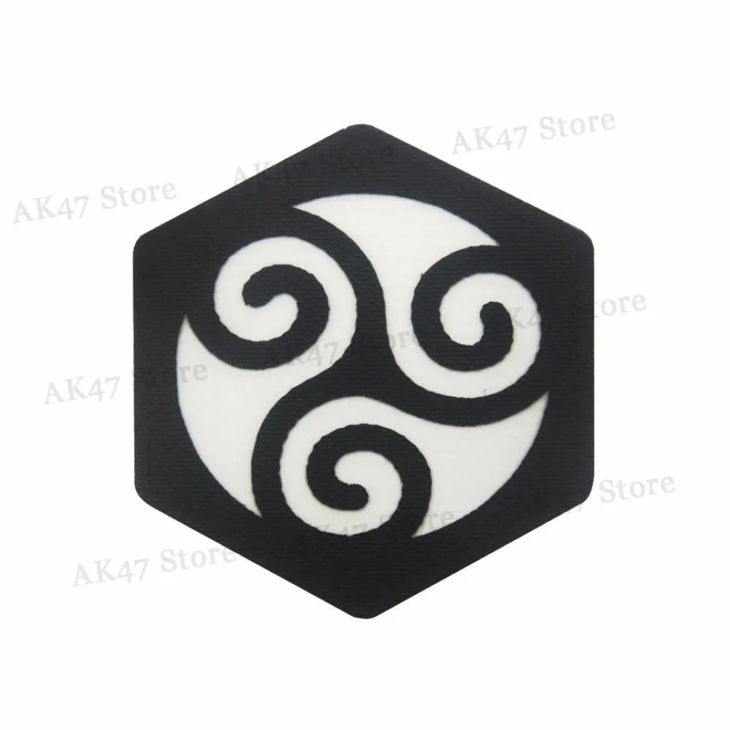 Знак Тора ворона узел Triskelion Vegvisir Knoton руля трепет Valknut боевой дух военный тактический Викинг норвежский аппликация значок патч
