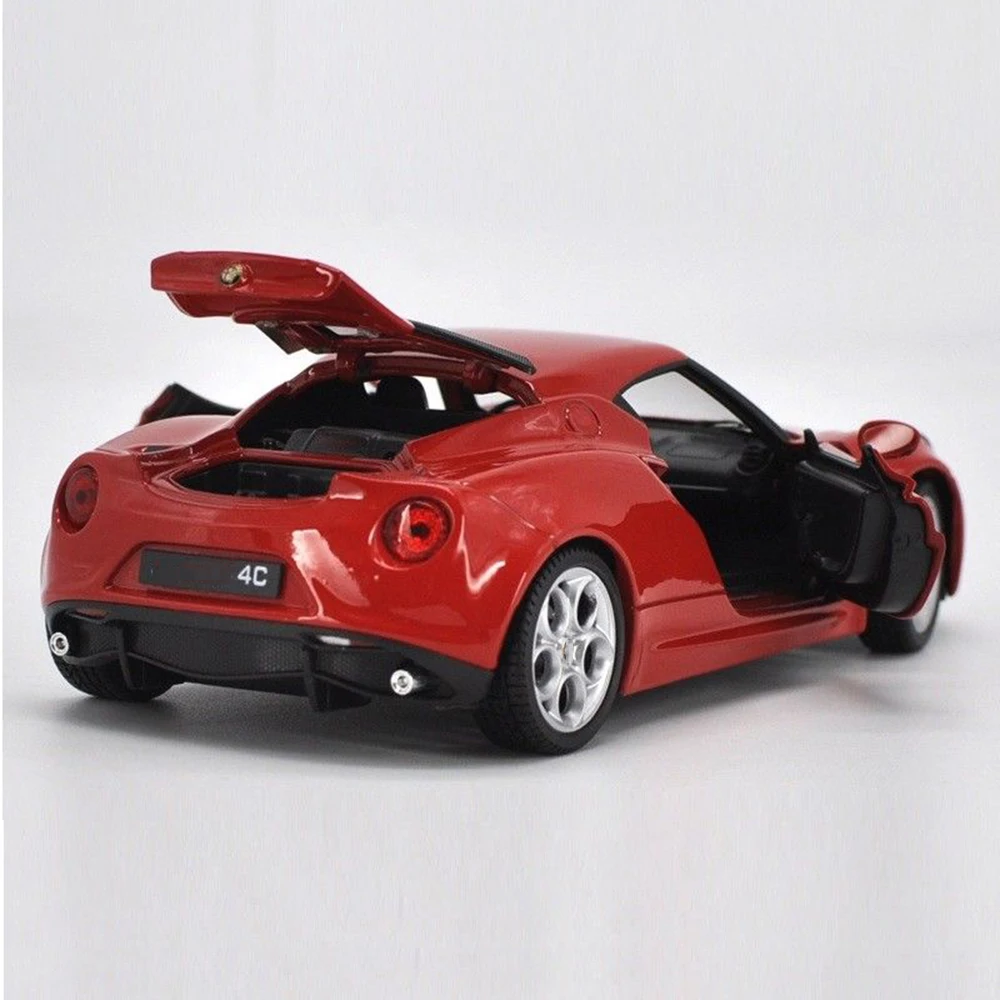 Детские игрушки, 1:24, красные классические машинки, красные, Alfa Romeo 4C, литье под давлением, модель автомобиля, игрушка в подарок, игрушки для коллекции