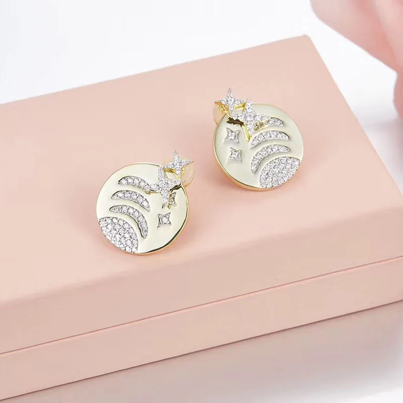 Женские серьги-гвоздики из серебра 925 пробы с фианитом | Украшения и аксессуары