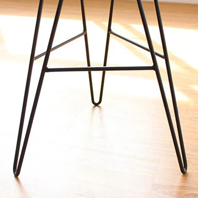 Барный стул простой современный высокий из массива дерева скандинавский кованый