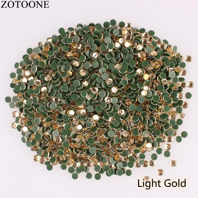 Light gold ZOTOONE 2-3 мм стразы разных размеров, блестящие стразы с плоской задней поверхностью, стразы для горячей фиксации, SS6-SS12, 1440 шт./лот, для одежды, для украшения ногтей своими руками - Цвет: Light gold