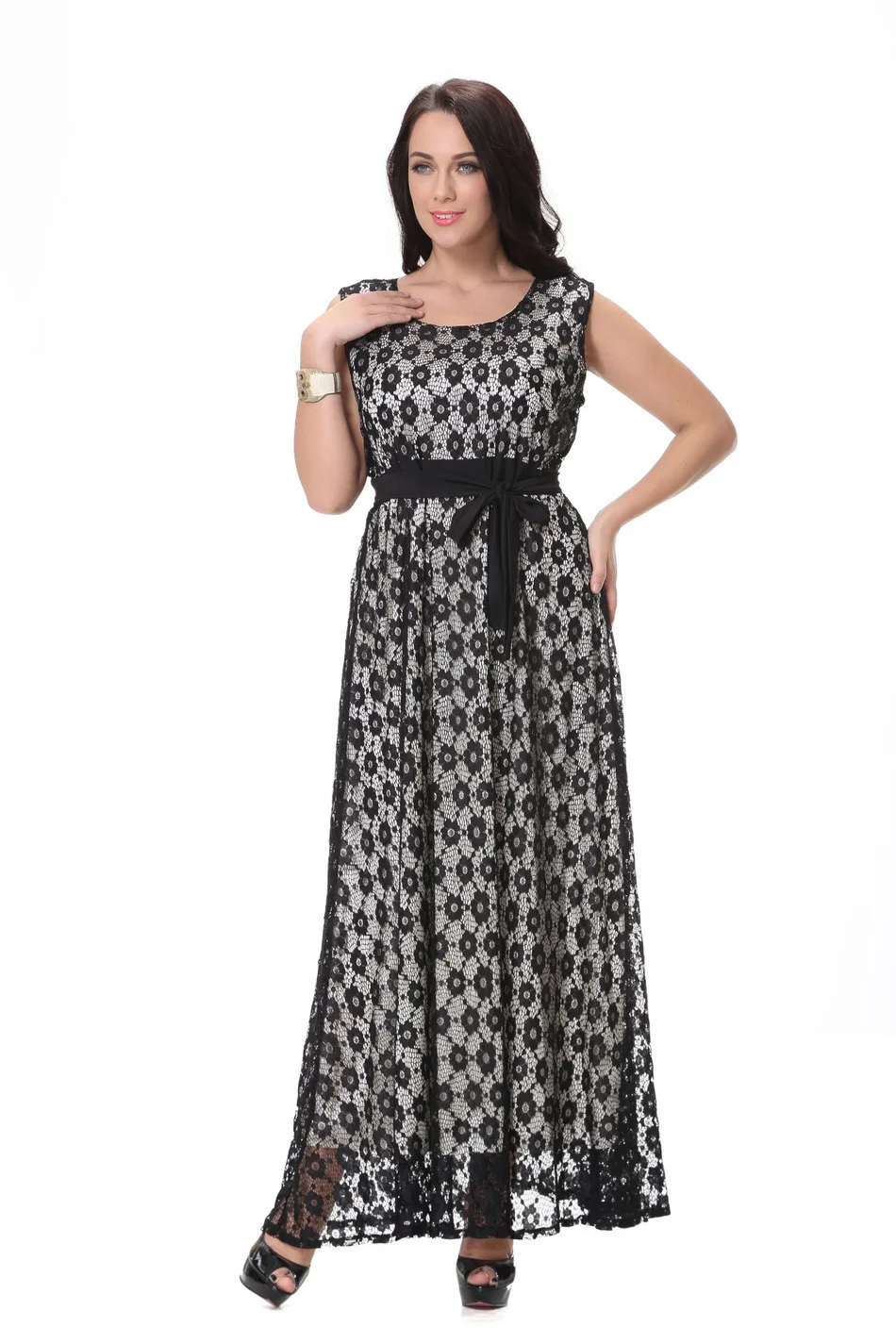 Женское кружевное вечернее платье Черное длинное макси в украинском стиле