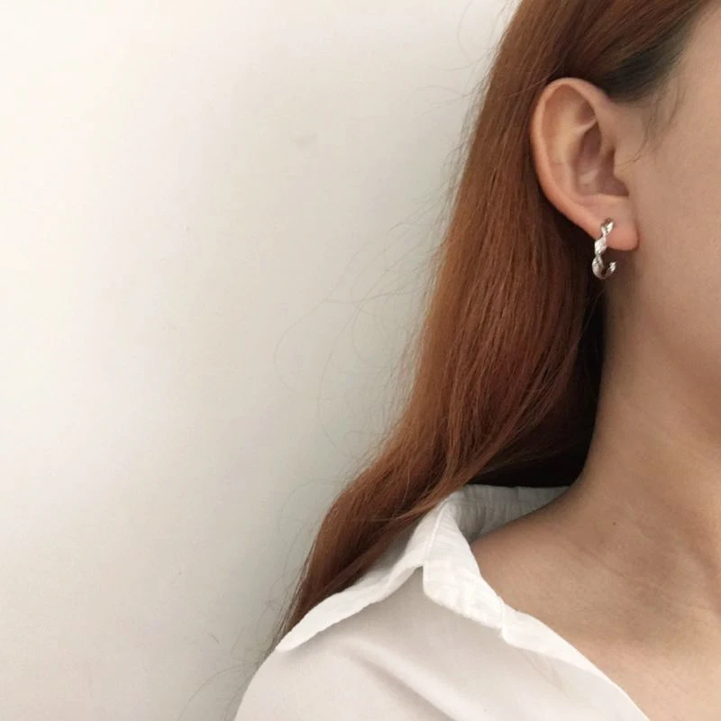 Модные простые золотые геометрические серьги в стиле ретро металлические