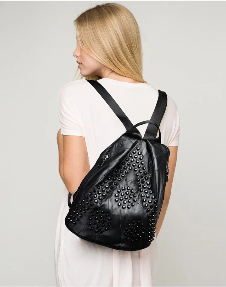 Женский рюкзак из натуральной кожи с мягкой ручкой дизайнерские