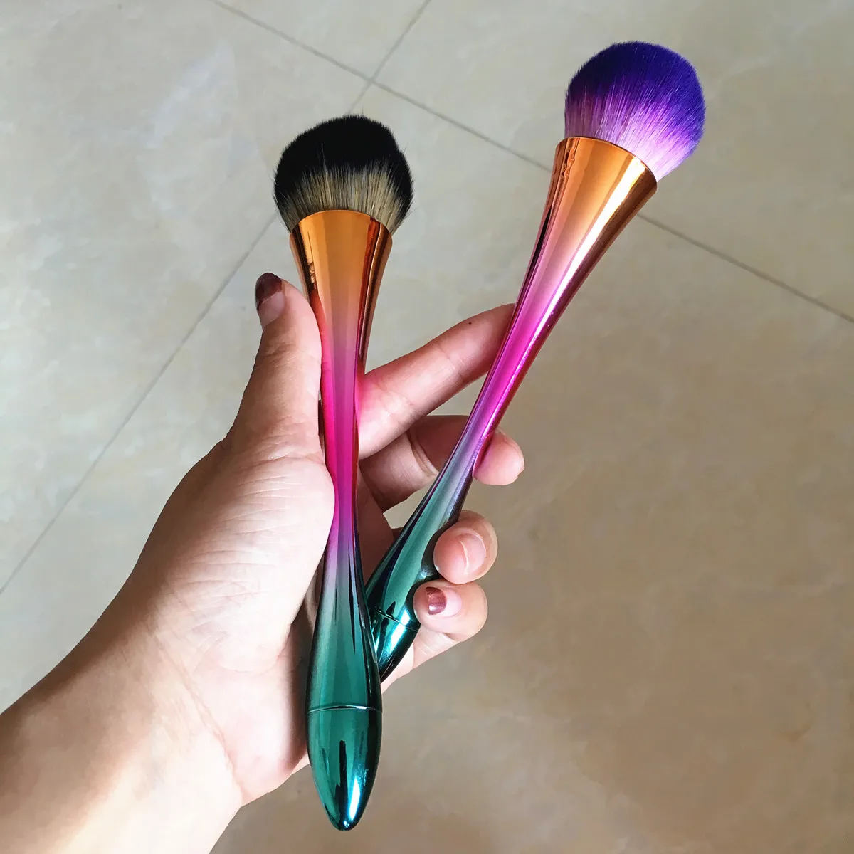 Большая кисть для нанесения пудры высокого качества Кисточки макияжа лица