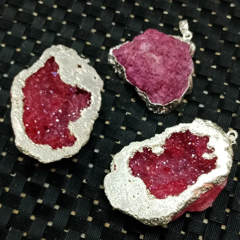 DHXYZB 5-6 см натуральный агат geode кластерный кулон кристаллы кварца минеральный гальванический красный рейки Целебный Камень ювелирные изделия подарок