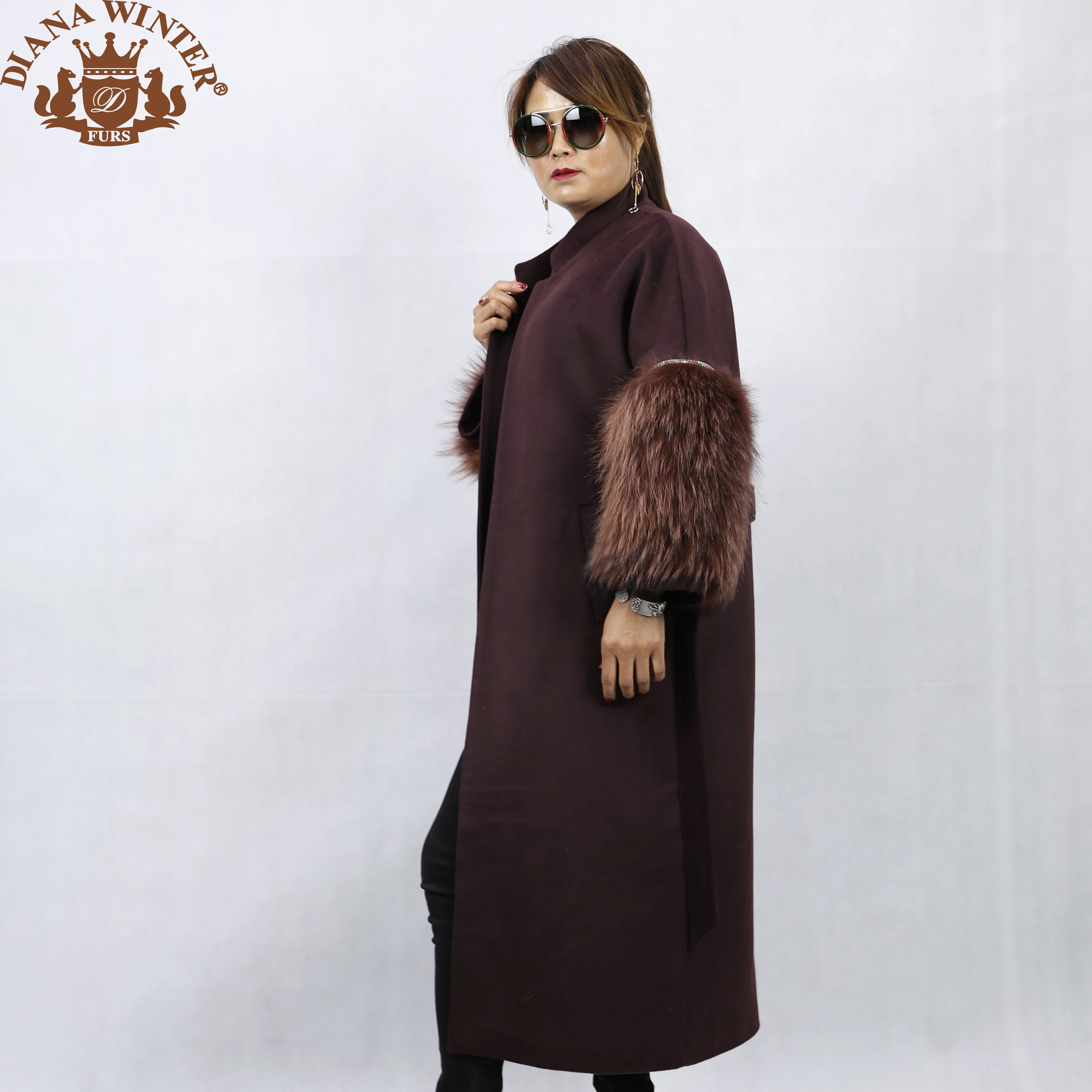 Женское пальто с лисьим мехом DIANA WINTER2019|Женские пальто| |