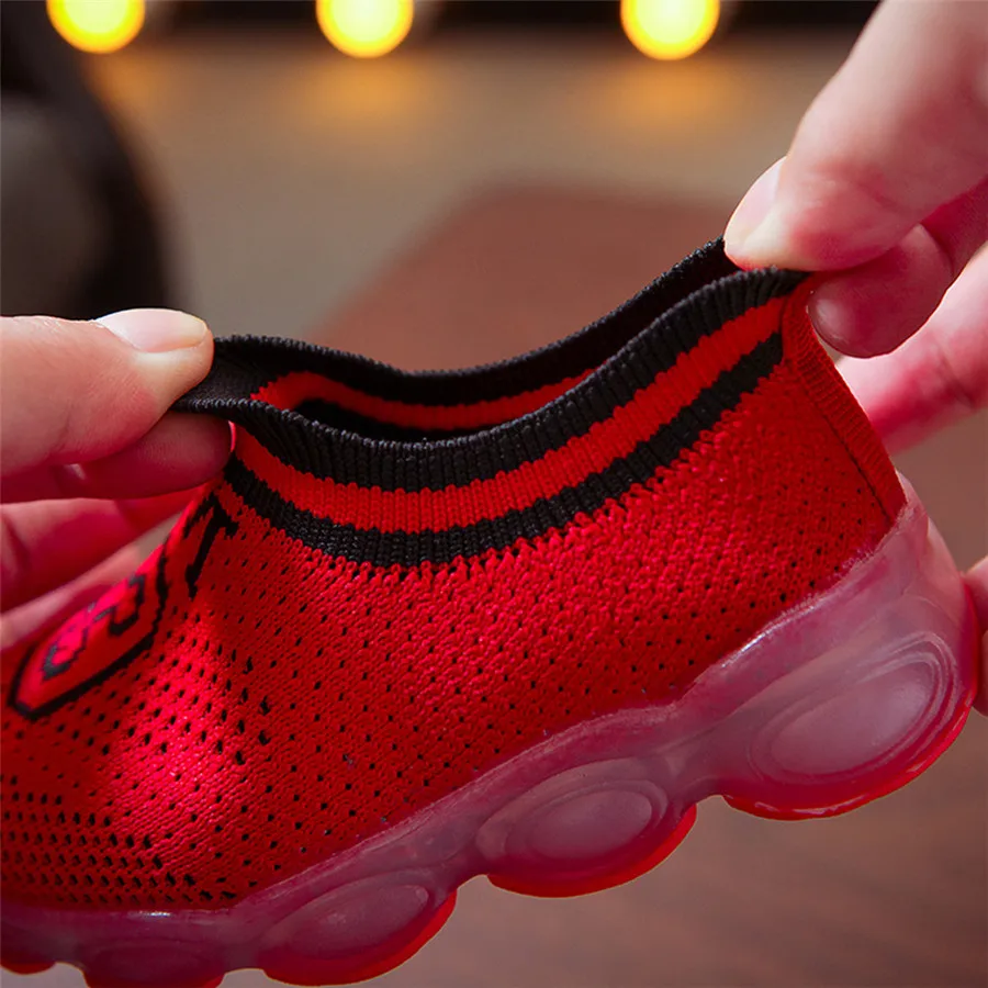 Светящиеся ботинки красочные светящиеся со шнуровкой для девочек женская обувь