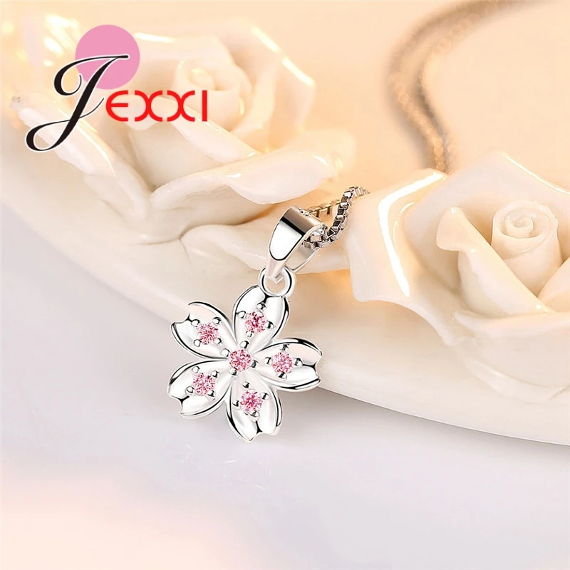 

Charming Fashion Romantic Flower Shape Pendant Necklace For Women Birthday Gift 925 Sterling Silver Clear Crystal