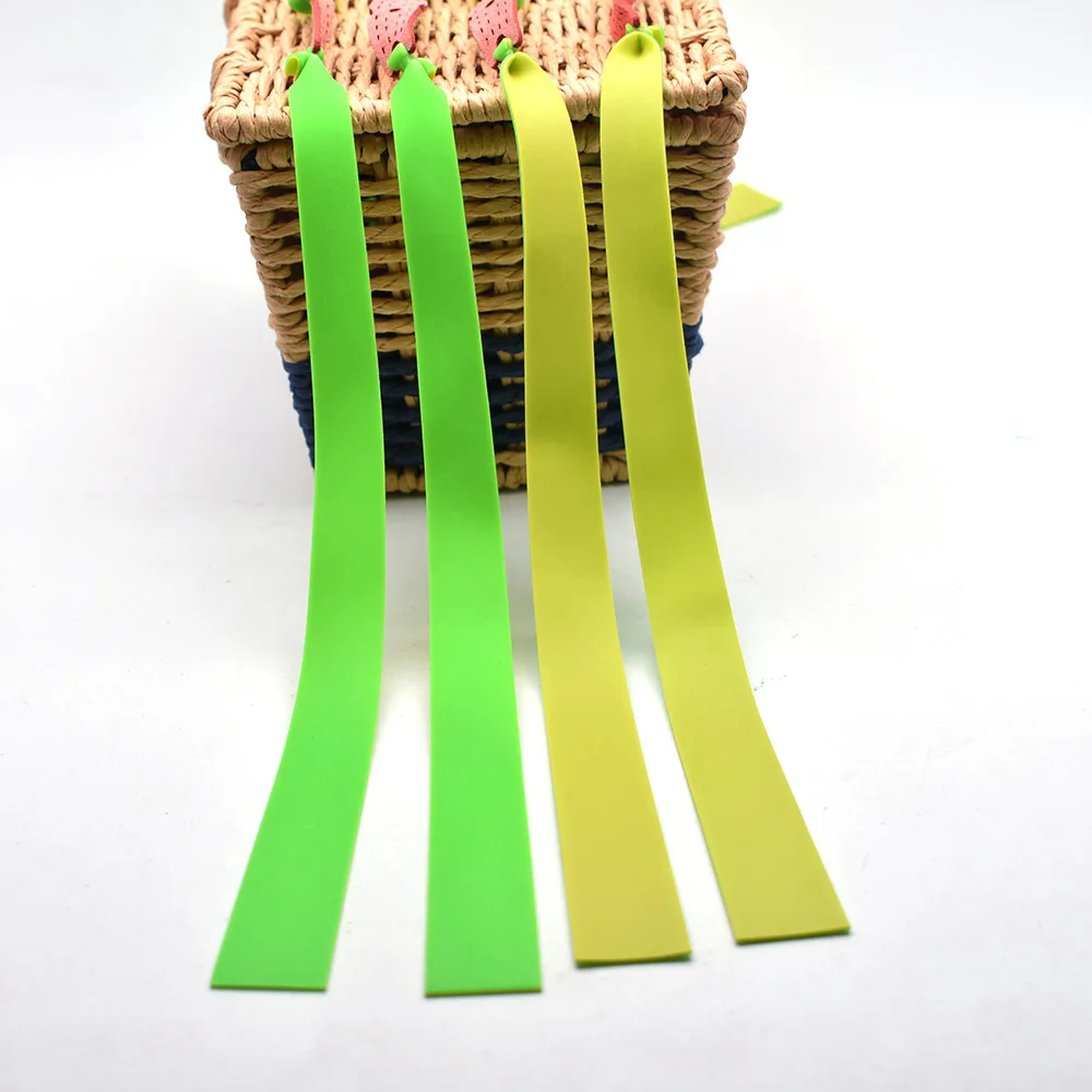 

1.2mm Double Color Flat Rubber Band Slingshot Hunting Strong Powerful Camping Slingshot 1 PC Bow & Arrow SPORT