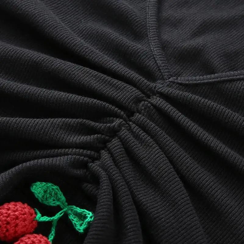 

2020 Summer Crop Top T Shirt Women Slim V Neck Embroidery Cherry Cute Tee Shirt Pleated Bodycon Cropped Casual Tees Shirts Femme