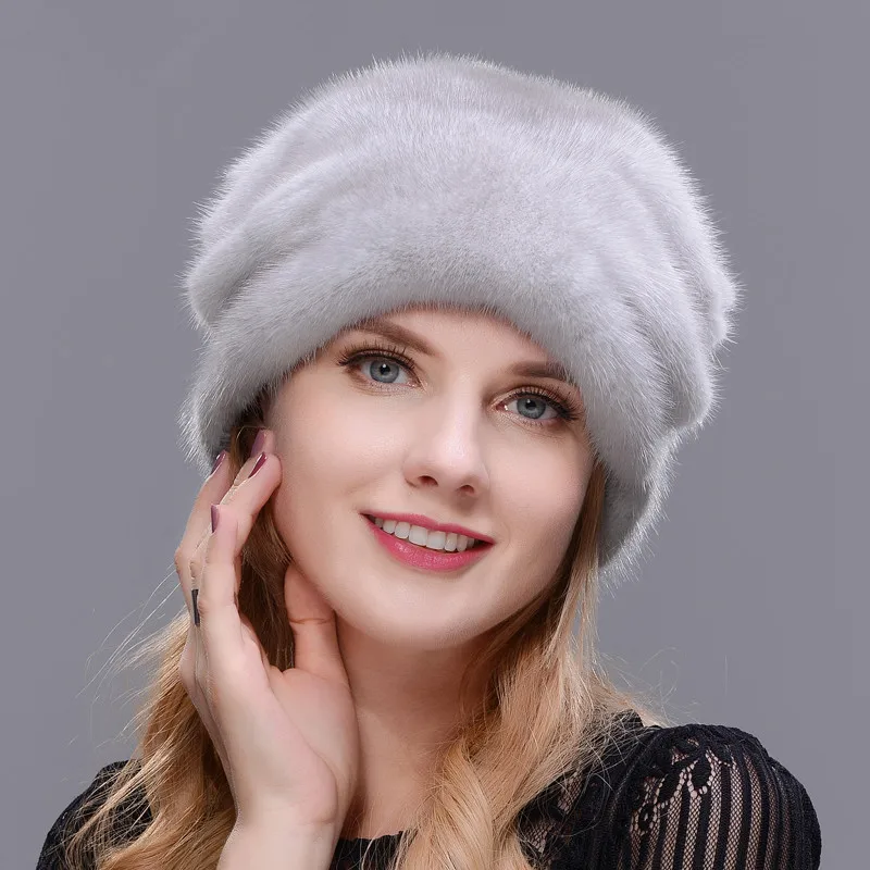 

Christmas Hat Mink Whole Skin Making High Quality Fur Cap Mink Ball No Eaves Fur Hat Woman Winter Warm Ear Holiday fur Hat