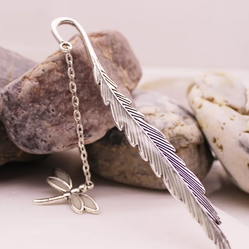 Листья со стрекозой закладка в виде листьев модная классика Odonate листья без