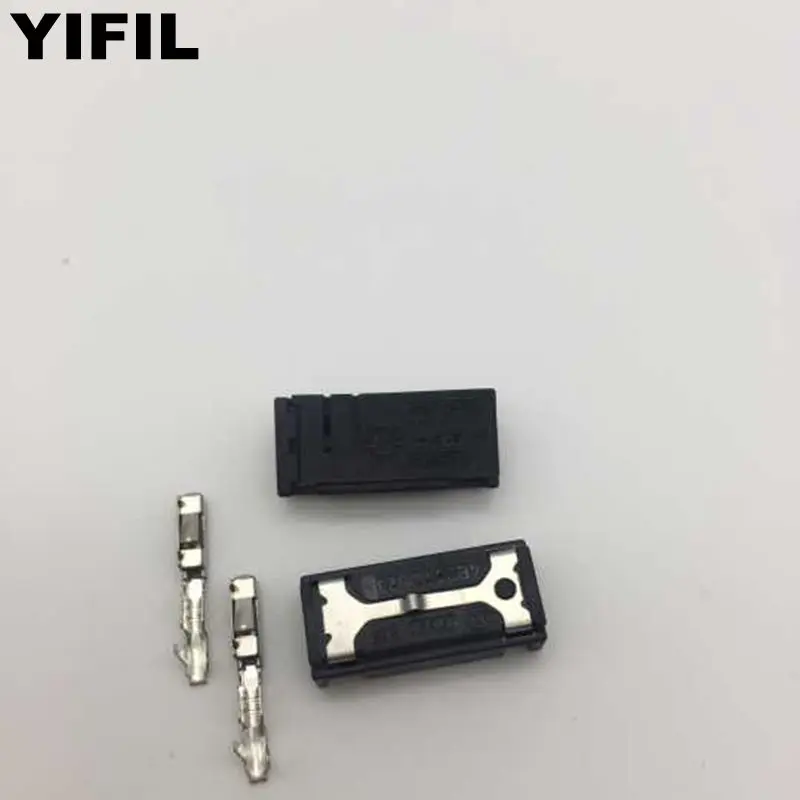 100 шт./лот 2 Pin жгут проводов Женский Разъем повторные пожары аксессуары для VW SKODA