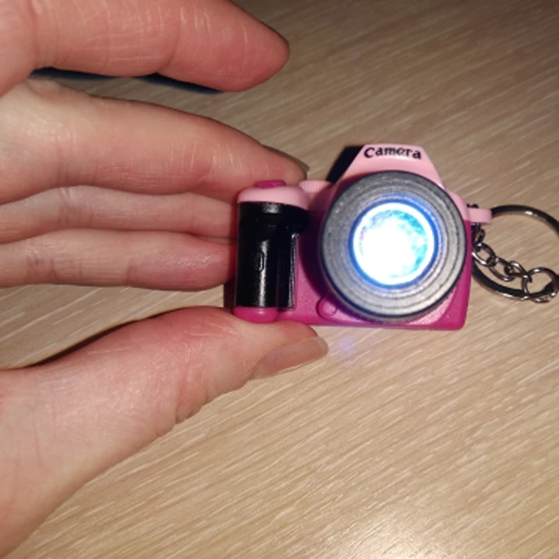 Новинка светодиодная Светильник брелоком игрушки со вспышкой и звуком для детей