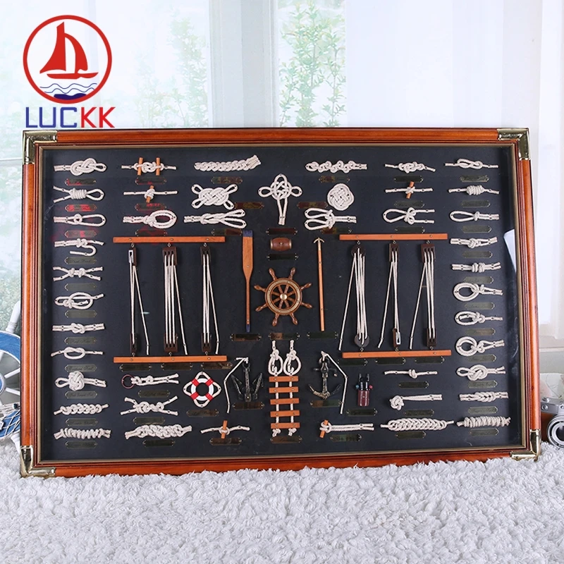 Настенная винтажная фоторамка LUCKK 90*60 с различными морскими узелками и именем