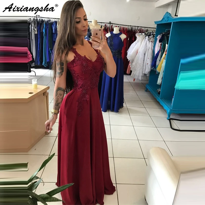 

Elegant Burgundy Long Long Evening Dress Beaded Appliques Satin A Line Floor Length Prom Gowns robe de soiree