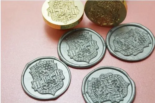 DIY персонализированные пользовательские уплотнительная Воск латунный штамп bottle ложка Подарочная коробка бумаги комплект Воск печать ретро штамп настроить логотип конструкции