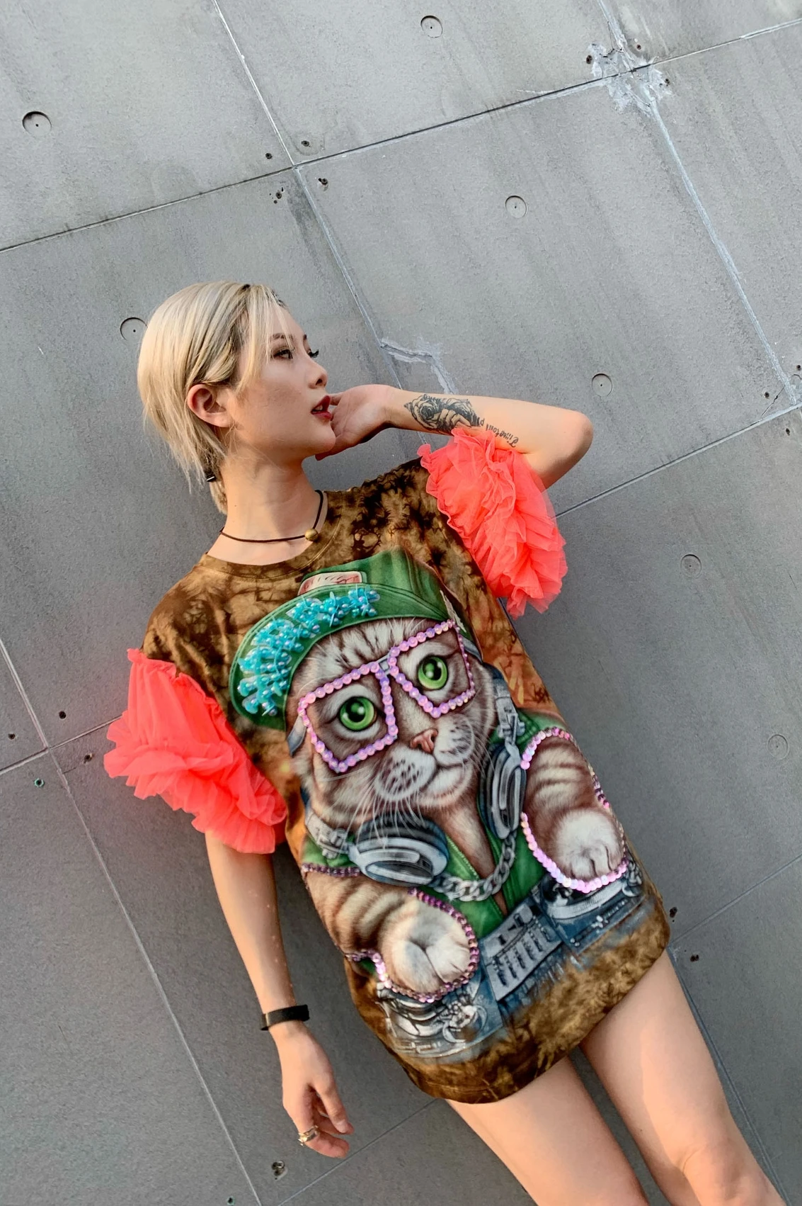 

Thai street brand original 2020 summer new tie dye printing handmade beaded mesh tufted sleeves cotton short-sleeved T-shirt