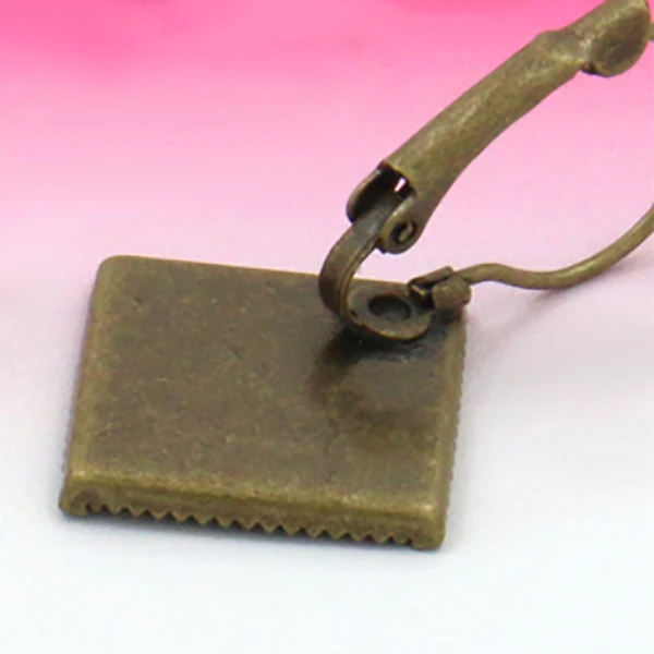 Antique Bronze 20 шт оптом внутренняя 15 мм античная бронза/посеребренные серьги-кольца квадратная Камея в оправе подставка для кабошона для DIY изготовления - Цвет: Antique Bronze