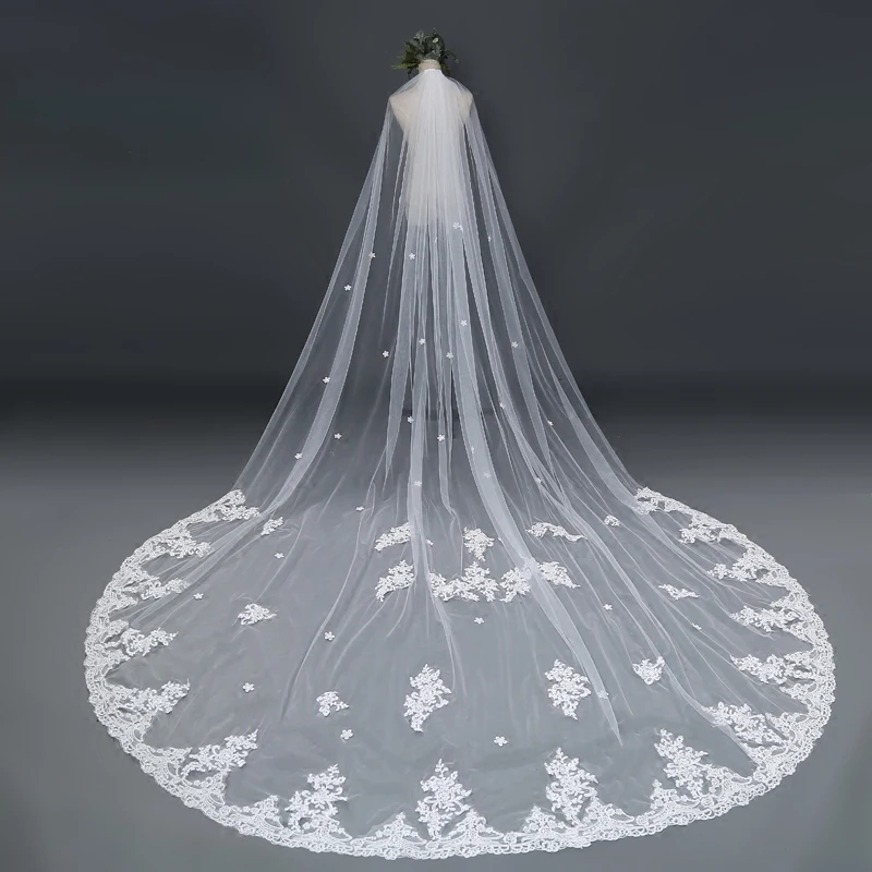

BRITNRY New Arrivals Ivory Wedding Veils Long Lace Edge Bridal Veil with Comb Wedding Accessories Bride Mantilla Wedding Veil