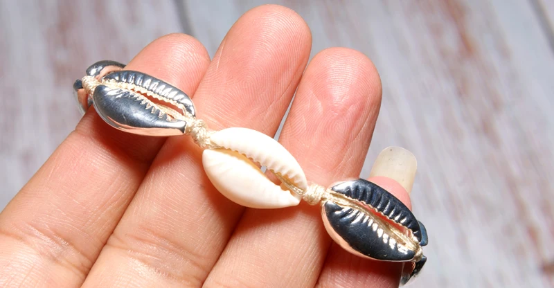 MOON GIRL Boho Puka Shell Bracelet for Women Fashion Cowrie Bohemian Friendship Summer Girl Charm Pulseras Femme Dropshipping