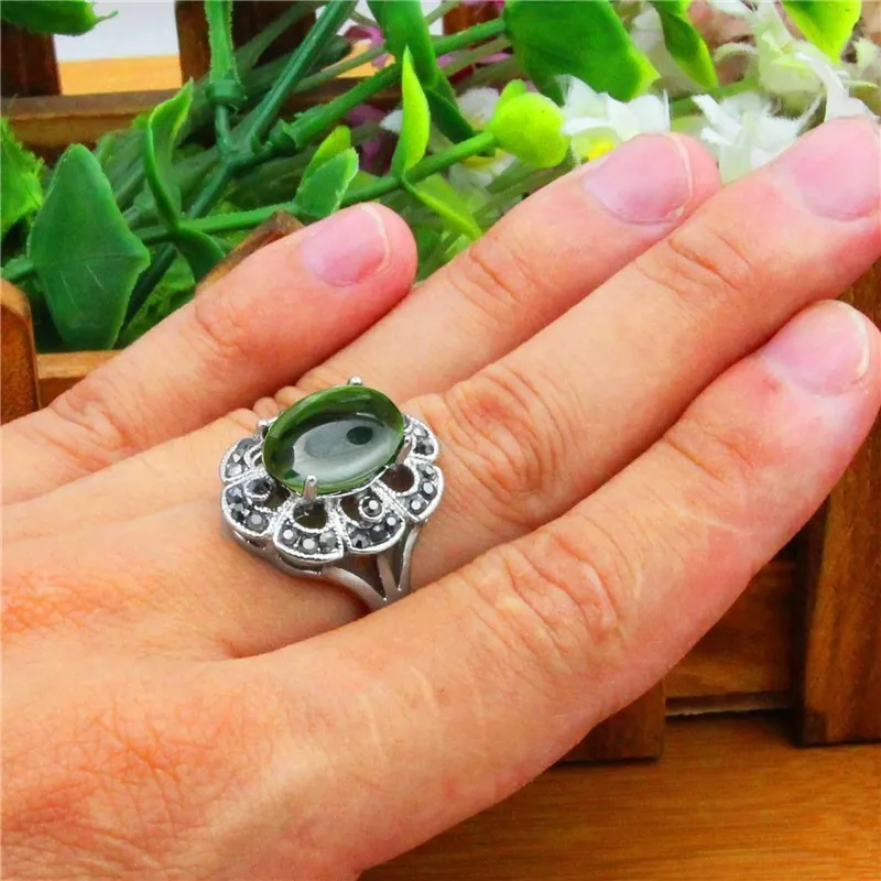 Oval Green Crystal Rings For Women Vintage Look Antique Silver Plated Rhinestone Plum Flower Fashion Jewelry TR696 | Украшения и