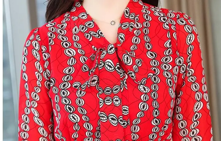 

2019 woman dress in Summer with New style fashion V-neck Broken flowers dress