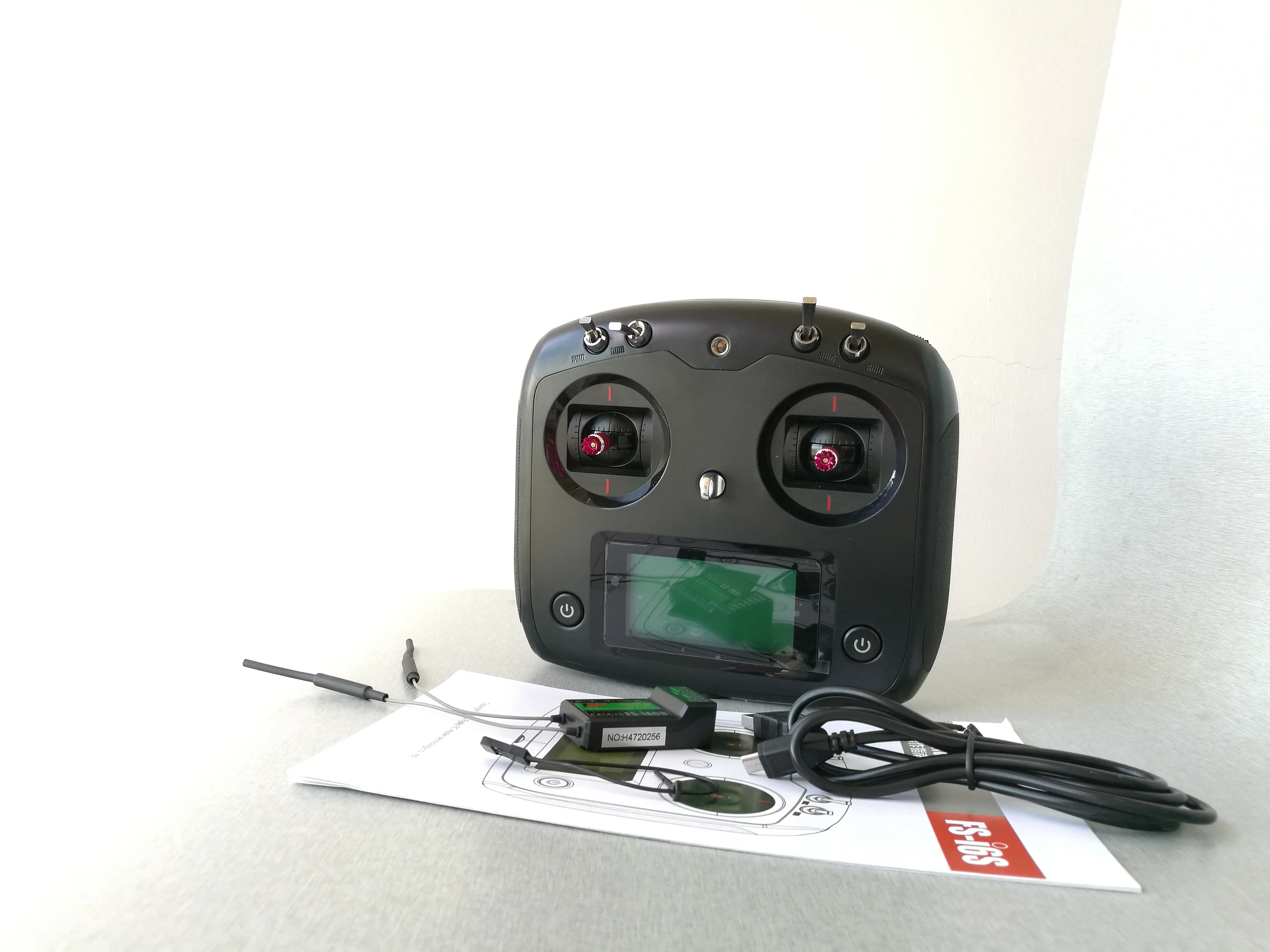 Flysky трансмиттер для радиоуправляемого самолета 2 4G 10CH TX с держателем телефона RX