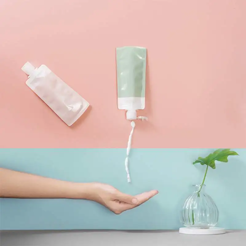 Мультипликационный Одноцветный вариант двух загруженных переносных дозаторов