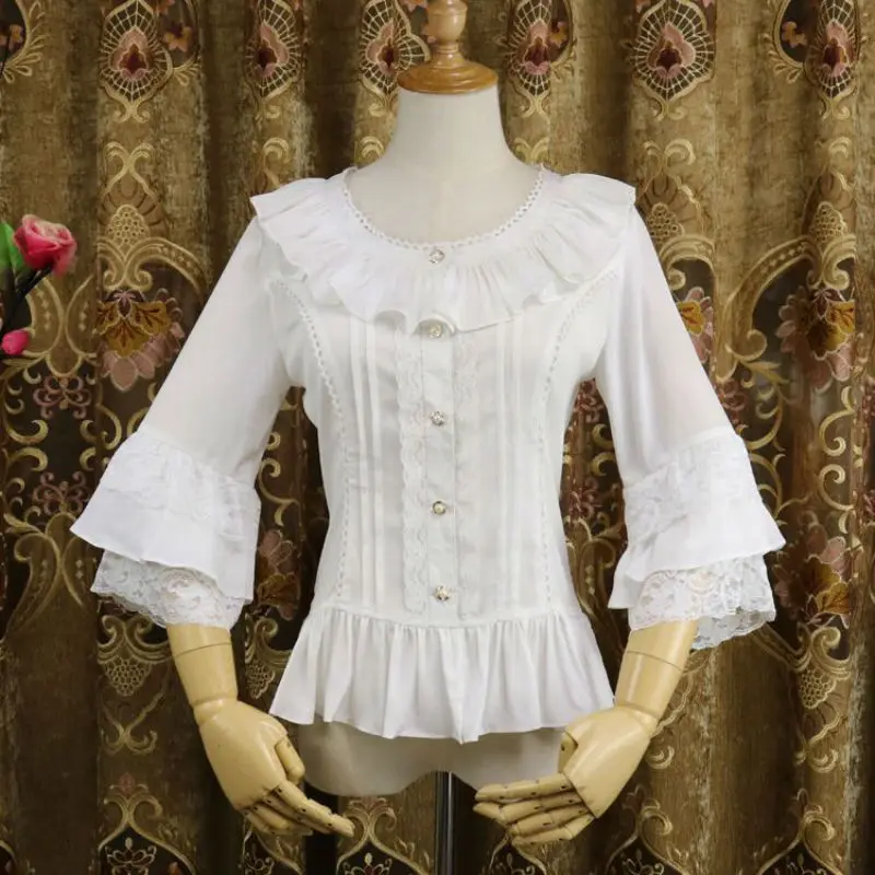 Блузка женская черная с рукавом три четверти из хлопка кружевной оборкой на