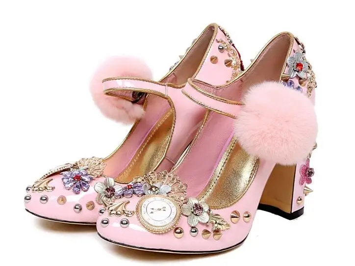 Женские свадебные туфли Стразы с цветами розовые круглым носком ремешком на
