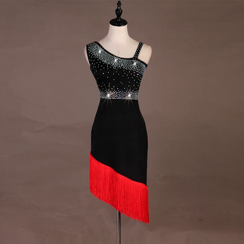 

New Red white Ladies Tassel Dance Dress Adults Latin Wear Inclined Shoulder Cha Cha Waltz Smaba Performance Dresses