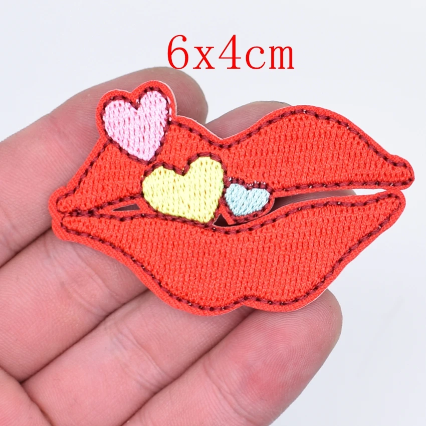 2 шт./лот Губы Поцелуй губная помада DIY значки с героями мультфильмов одежда