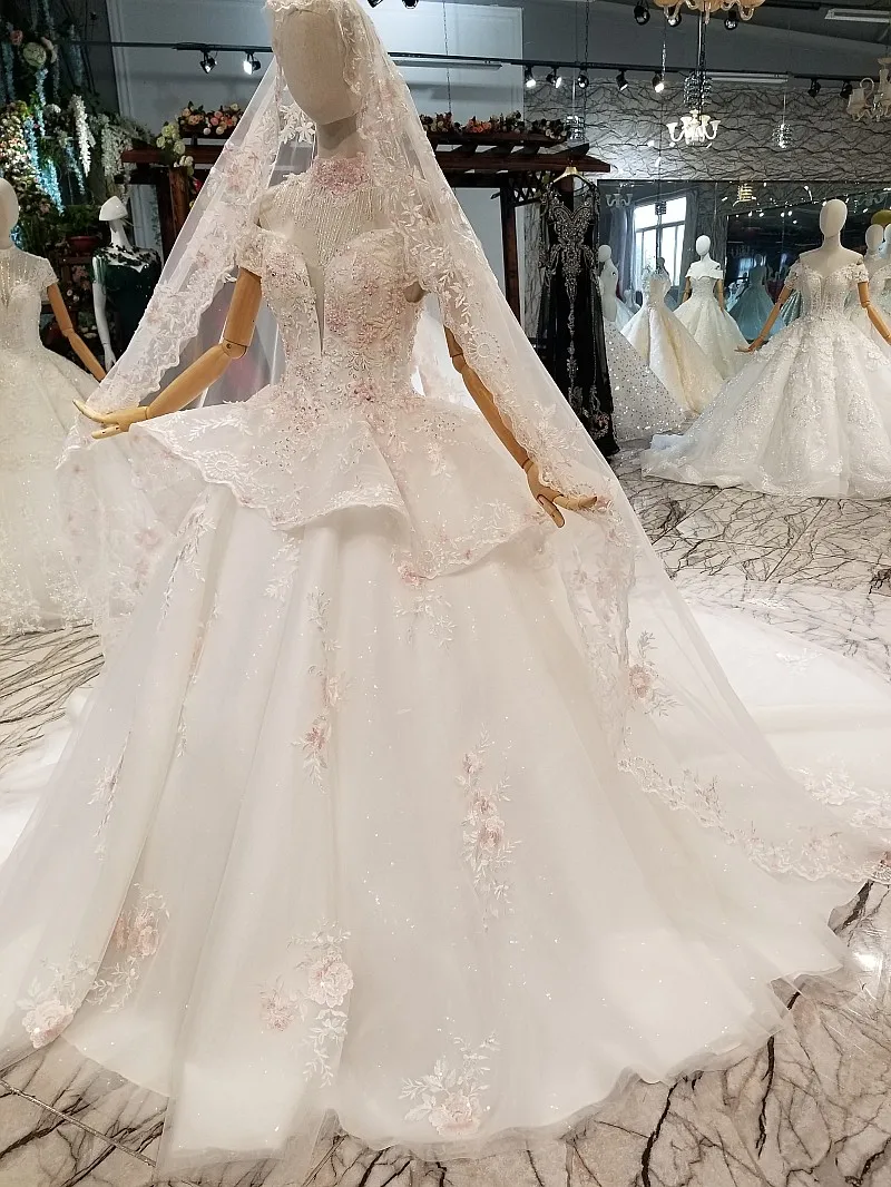 LS961211 недорогое свадебное платье с цветами и баской открытыми плечами милая вуаль