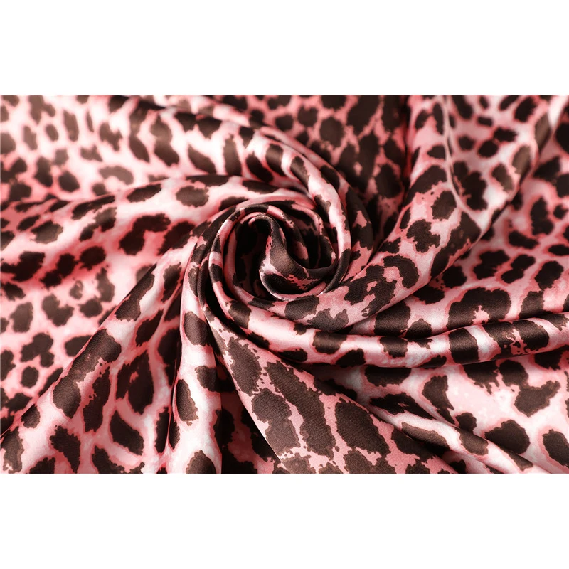 Элитный бренд 2019 Новая мода лето Шелковый шарф Для Женщин Леопардовый Атлас шеи