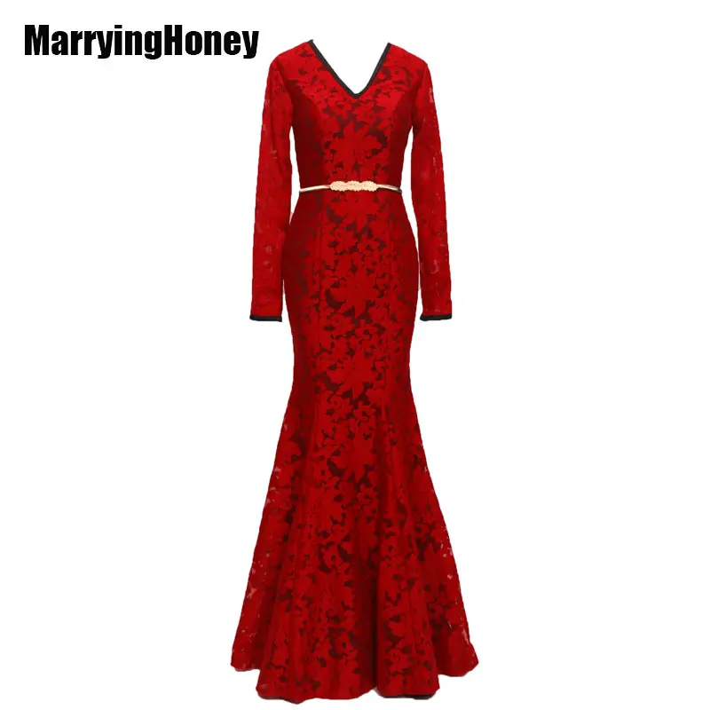 Женское винтажное вечернее платье красное кружевное с длинным рукавом и V