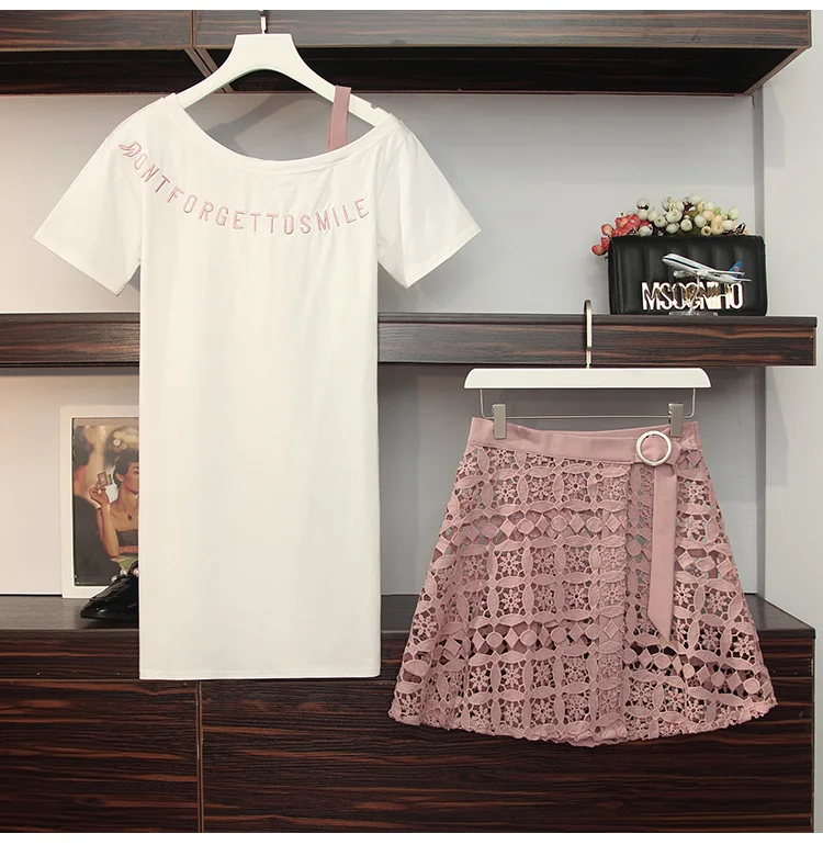 Женский костюм из 2 предметов футболка с вырезом лодочкой и кружевная юбка