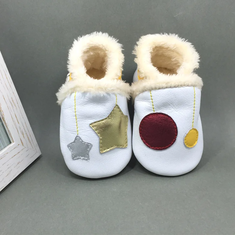 

Winter Style Cute Cartoon Halloween Pumpkin Christmas Tree Snowman Real Leather Indoor Baby First Walkers Worm Fleece Slippers