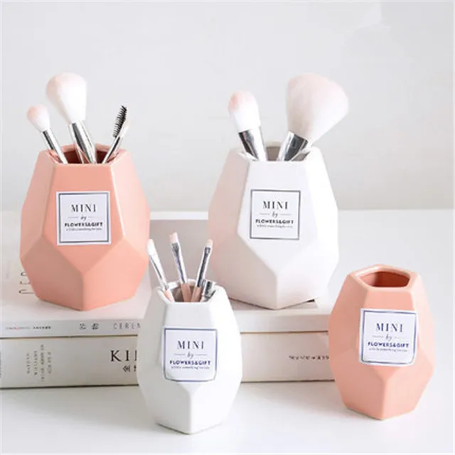

Ladies Makeup Boxes Organizer Ceramic Girl Brush Storage Pot Cosmetics Box Ins Simple Case Drop Shipping